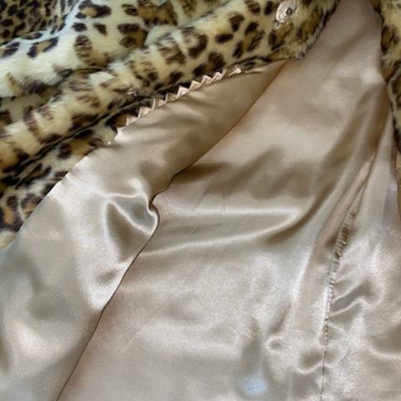 Faux Leopard Coat - Picture 8 of 8